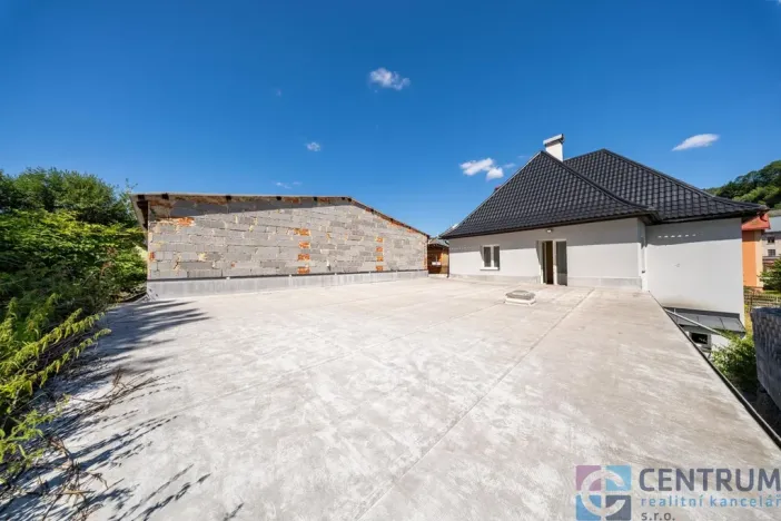 Pronájem obchodního prostoru, Tanvald - Žďár, 328 m2