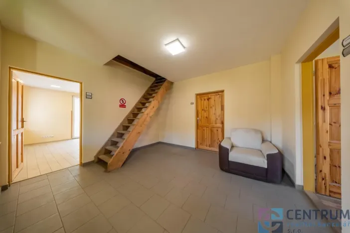 Pronájem obchodního prostoru, Tanvald - Žďár, 328 m2