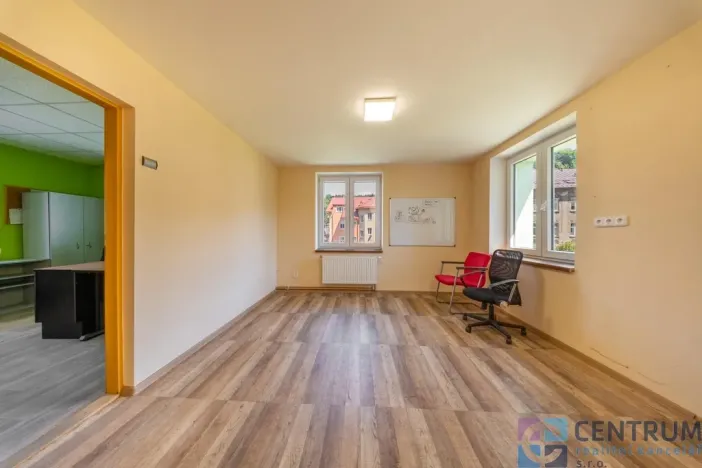 Pronájem obchodního prostoru, Tanvald - Žďár, 328 m2