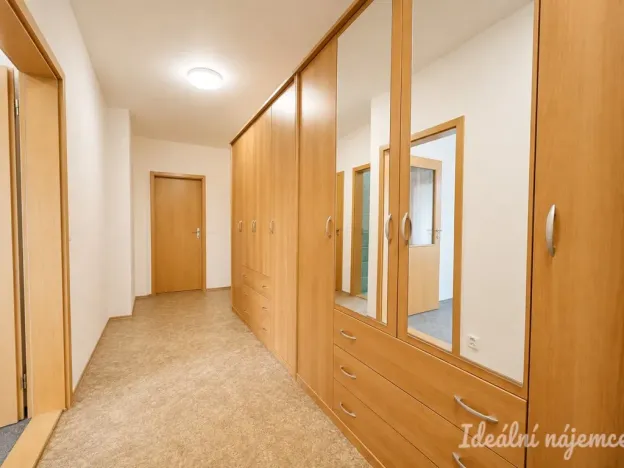 Pronájem bytu 3+kk, Brno, Podbělová, 66 m2
