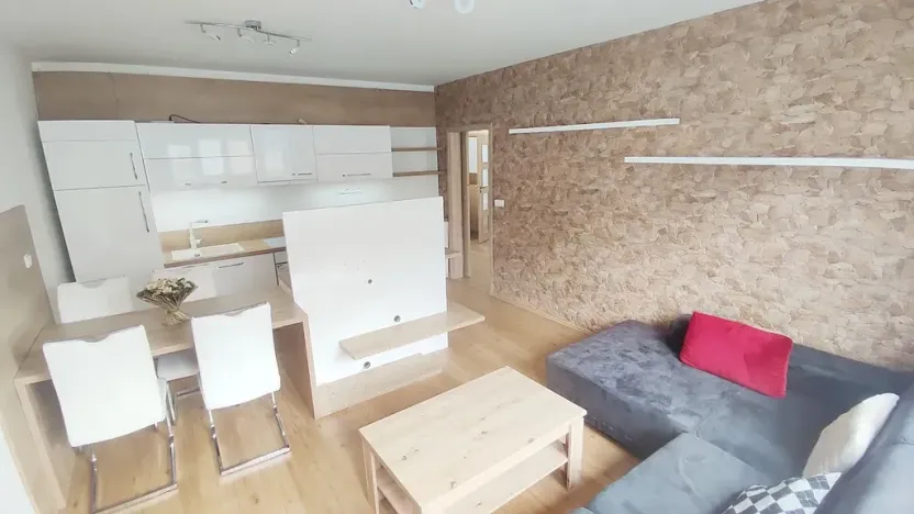 Pronájem bytu 3+kk, Hradec Králové, Bozděchova, 63 m2