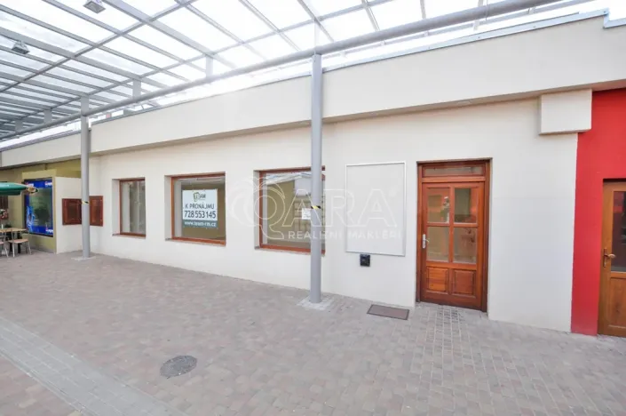 Pronájem obchodního prostoru, Benešov, Tyršova, 45 m2