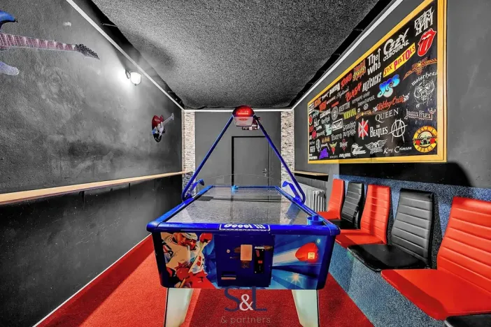Pronájem restaurace, Česká Lípa, Jindřicha z Lipé, 290 m2