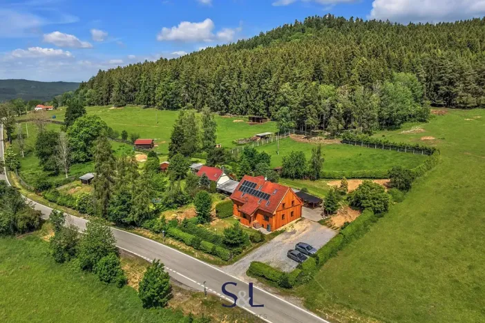 Prodej rodinného domu, Horní Planá, 200 m2
