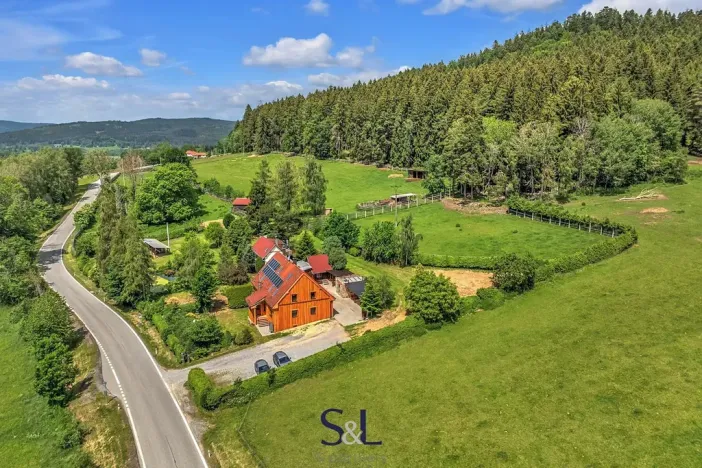 Prodej rodinného domu, Horní Planá, 200 m2