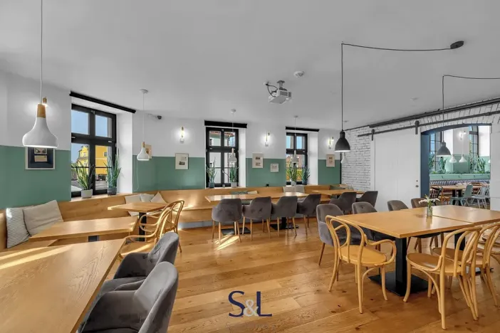 Pronájem restaurace, Osečná, Svatovítské náměstí, 183 m2
