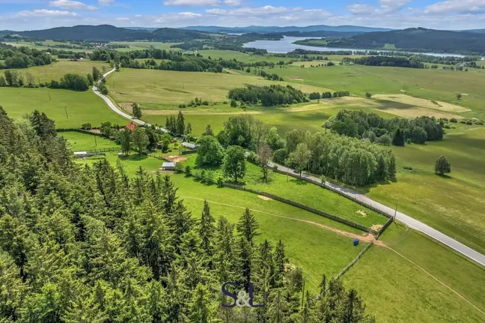 Prodej zemědělské usedlosti, Horní Planá, 200 m2