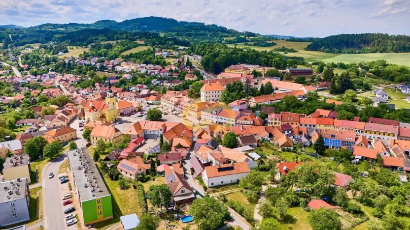Prodej výrobních prostor, Vlachovo Březí, Plánkova, 930 m2
