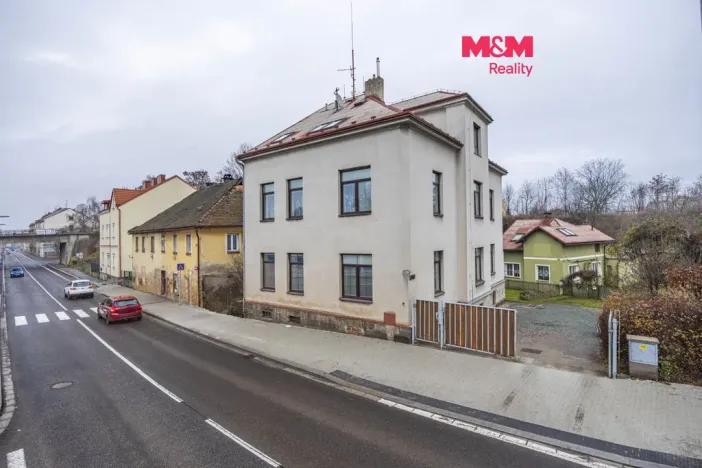 Prodej bytu 3+1, Jaroměř - Pražské Předměstí, Husova, 120 m2