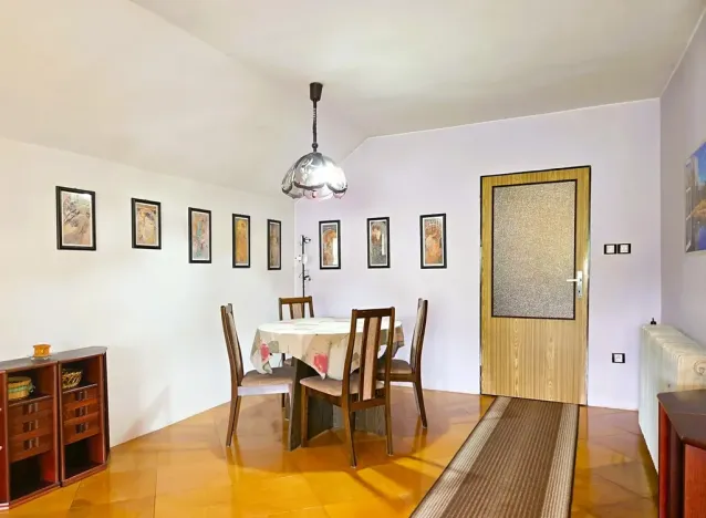 Prodej rodinného domu, Bílovec, 385 m2