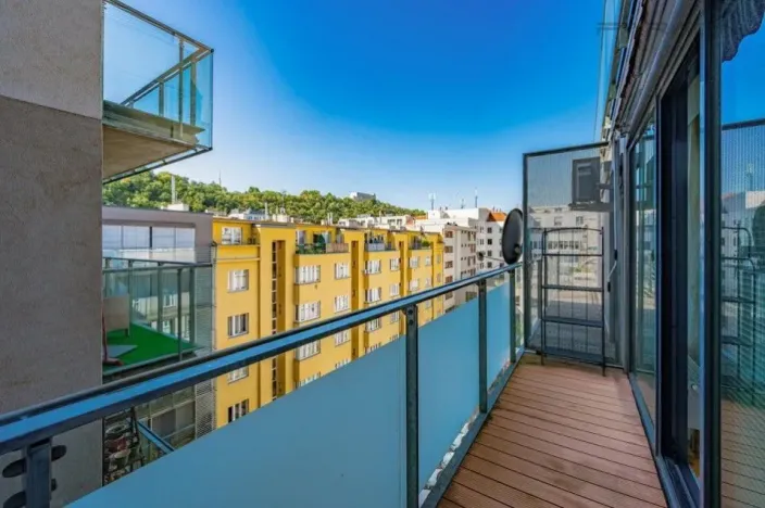 Pronájem bytu 1+kk, Praha - Karlín, Křižíkova, 36 m2