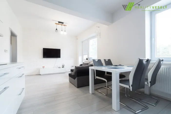Pronájem bytu 2+kk, Hodonín, Skácelova, 58 m2