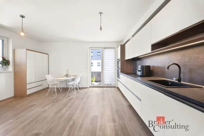 Prodej bytu 3+kk, Hronov, Husova, 71 m2