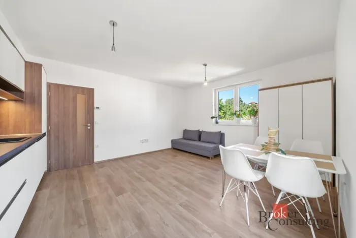 Prodej bytu 3+kk, Hronov, Husova, 71 m2