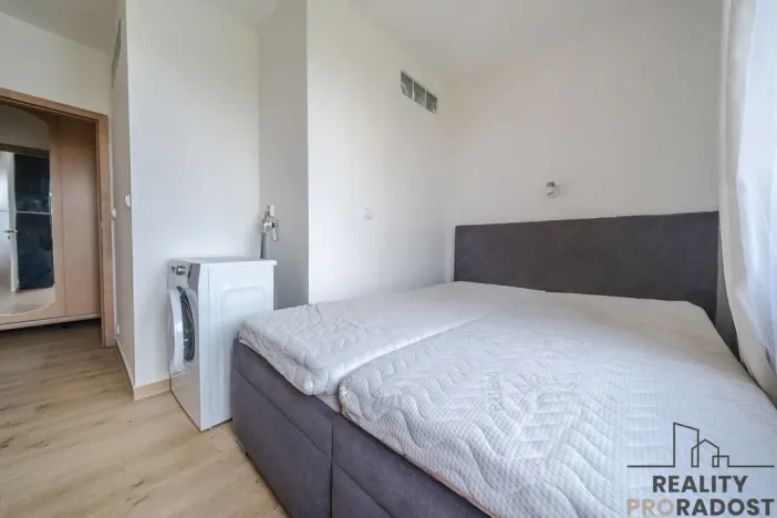 Pronájem bytu 2+kk, Ostrava - Hrabůvka, U Haldy, 38 m2