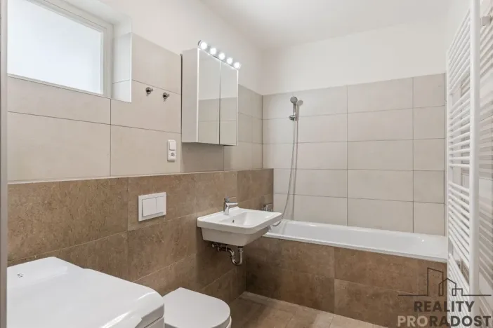 Pronájem bytu 2+kk, Praha - Modřany, Mezi vodami, 57 m2