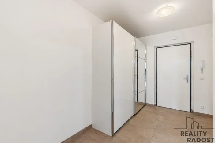 Pronájem bytu 2+kk, Praha - Modřany, Mezi vodami, 57 m2
