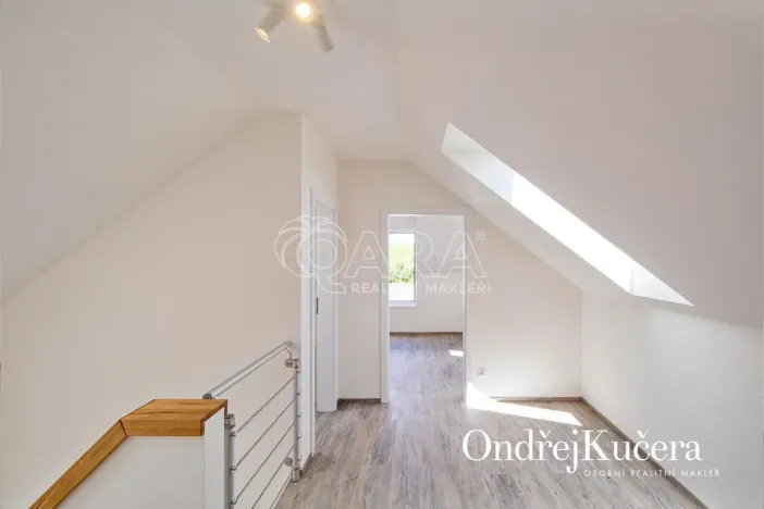 Pronájem rodinného domu, Statenice, Račanská, 130 m2