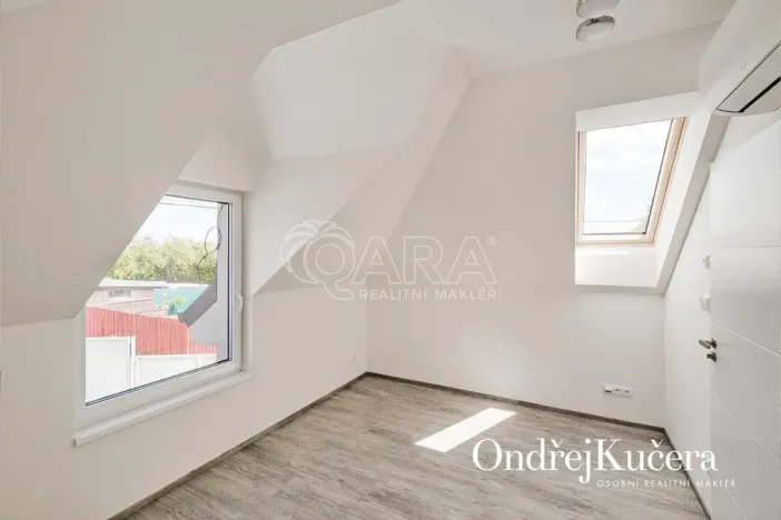 Pronájem rodinného domu, Statenice, Račanská, 130 m2