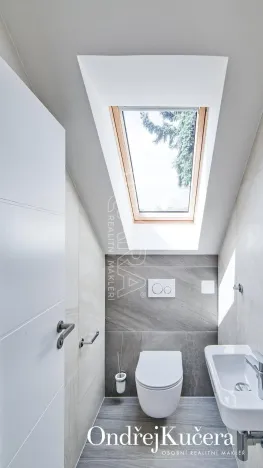 Pronájem rodinného domu, Statenice, Račanská, 130 m2