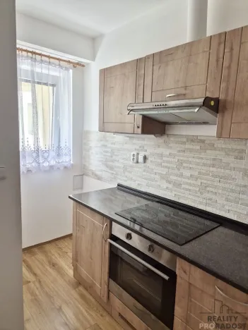 Pronájem bytu 1+1, Slatinice, 30 m2