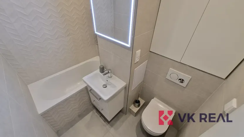 Pronájem bytu 1+kk, Plzeň - Jižní Předměstí, Raisova, 27 m2