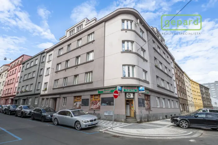 Pronájem bytu 2+kk, Praha, Za poštou, 75 m2