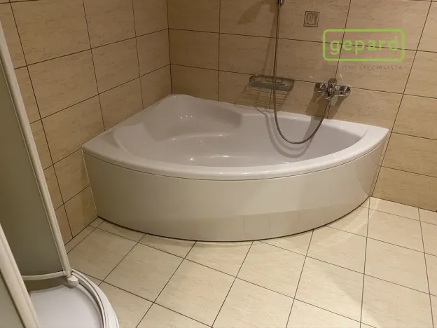 Pronájem bytu 2+kk, Praha, Za poštou, 75 m2