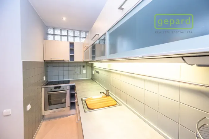 Pronájem bytu 2+kk, Praha, Za poštou, 75 m2