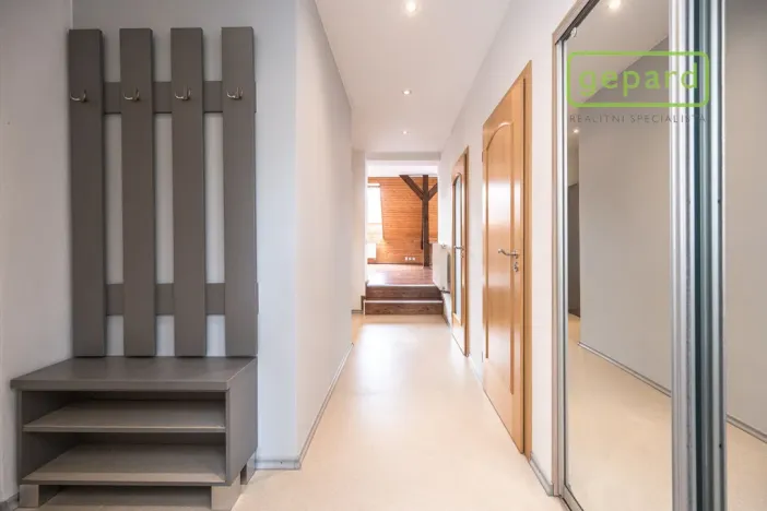 Pronájem bytu 2+kk, Praha, Za poštou, 75 m2