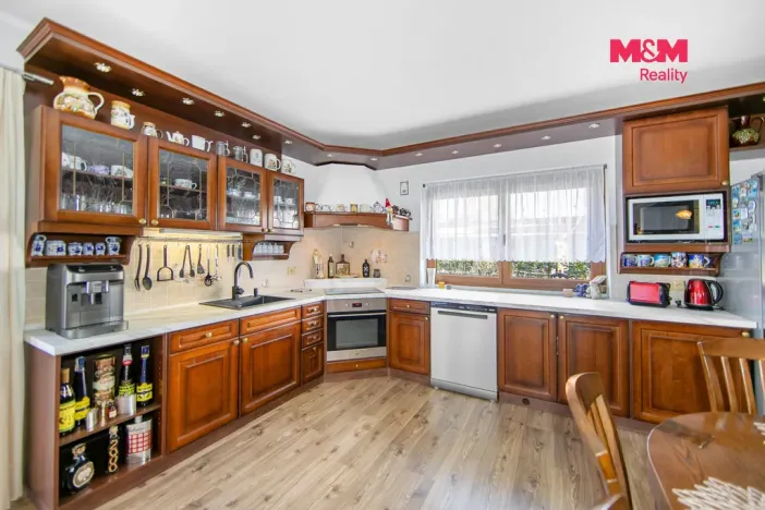 Prodej rodinného domu, Praha - Újezd nad Lesy, Svojšická, 230 m2