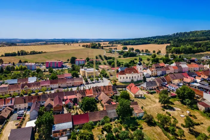 Prodej rodinného domu, Černošín, nám. 1. máje, 144 m2