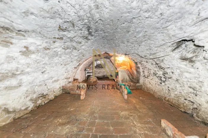 Prodej rodinného domu, Černošín, nám. 1. máje, 144 m2