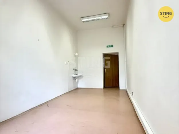 Pronájem komerční nemovitosti, Hodonín, Brněnská, 17 m2