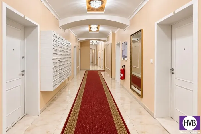 Prodej bytu 2+kk, Praha, Petrská, 42 m2