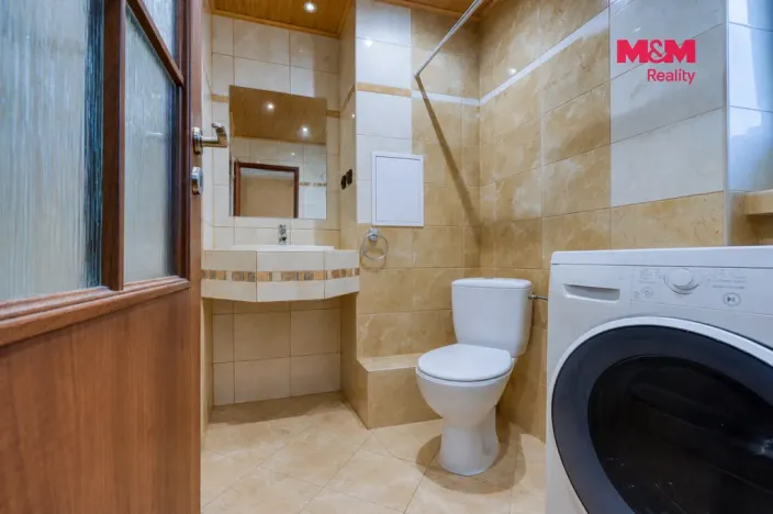 Prodej bytu 2+1, Ostrov, Jáchymovská, 56 m2