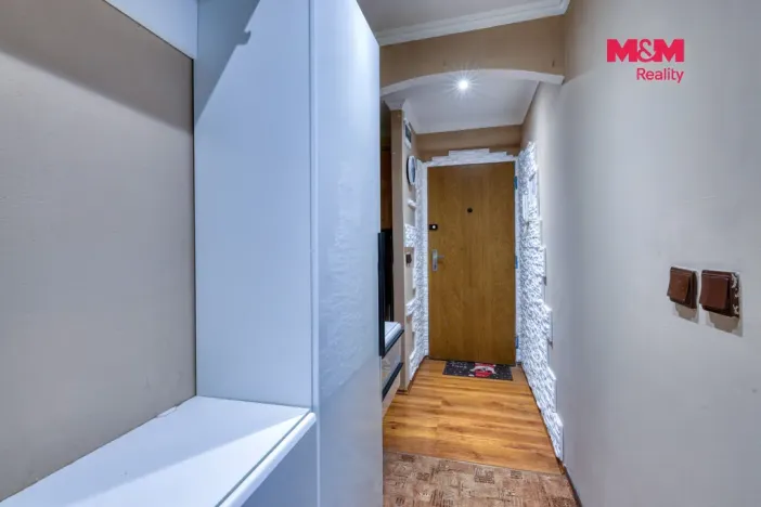 Prodej bytu 2+1, Ostrov, Jáchymovská, 56 m2