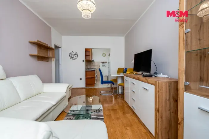 Pronájem bytu 2+kk, Praha, Pšenčíkova, 42 m2