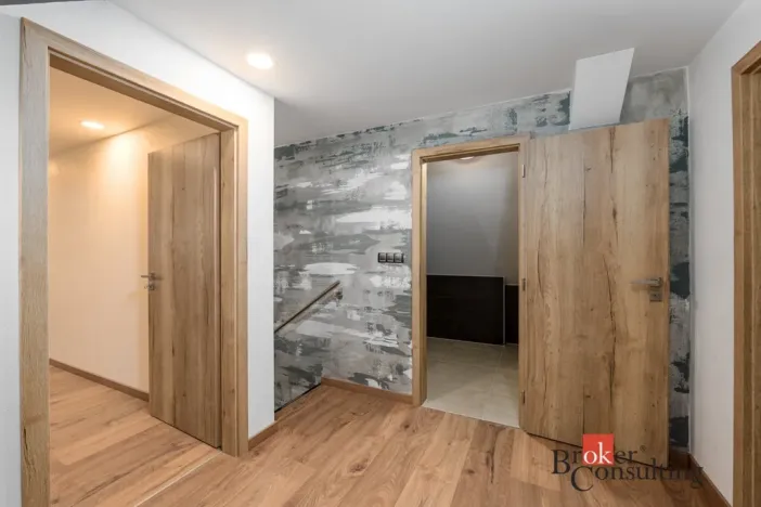 Prodej bytu 4+kk, Plzeň - Lobzy, Lobezská, 120 m2