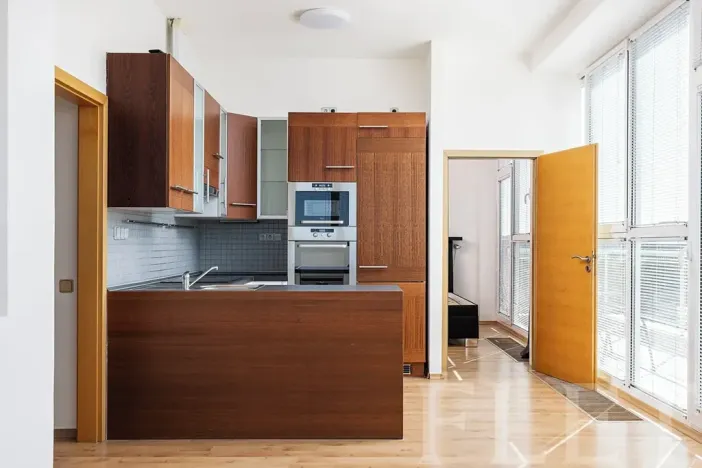 Pronájem bytu 2+kk, Praha - Strašnice, V Rybníčkách, 47 m2