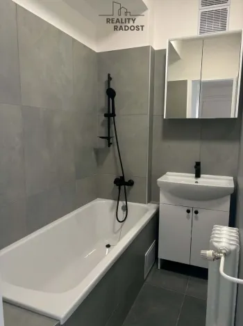 Pronájem bytu 2+1, Ostrava, Matěje Kopeckého, 61 m2