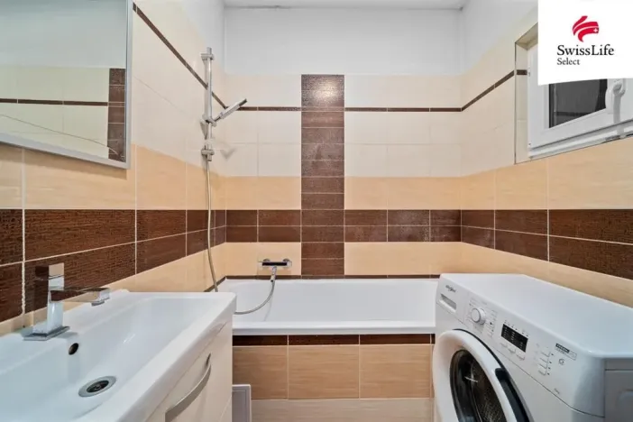 Pronájem bytu 2+kk, Praha - Karlín, Křižíkova, 55 m2