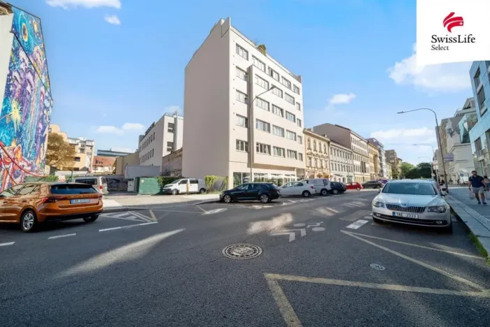 Pronájem bytu 2+kk, Praha - Karlín, Křižíkova, 55 m2