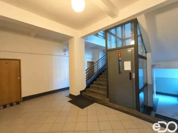 Pronájem bytu 1+kk, Praha - Holešovice, Osadní, 33 m2