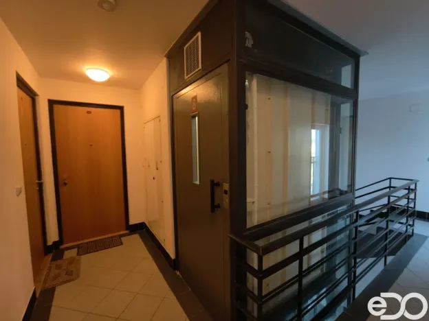Pronájem bytu 1+kk, Praha - Holešovice, Osadní, 33 m2