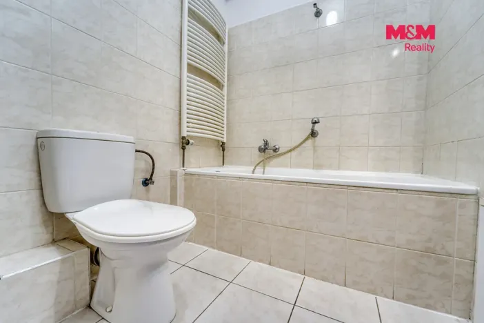 Pronájem bytu 1+kk, Plzeň - Severní Předměstí, Vrbovecká, 44 m2