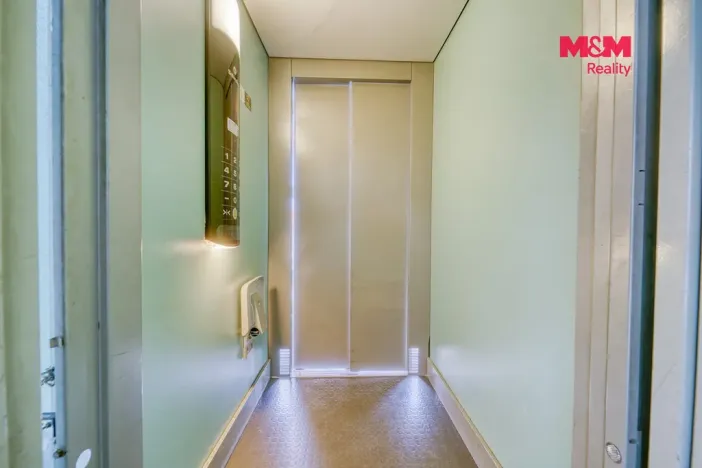 Pronájem bytu 1+kk, Plzeň - Severní Předměstí, Vrbovecká, 44 m2