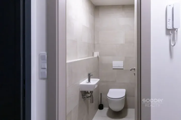 Pronájem bytu 2+kk, Praha - Černý Most, Arnošta Valenty, 46 m2