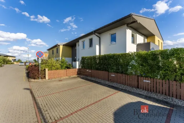 Prodej bytu 2+kk, Lavičky, 62 m2