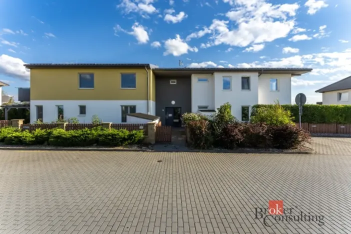 Prodej bytu 2+kk, Lavičky, 62 m2